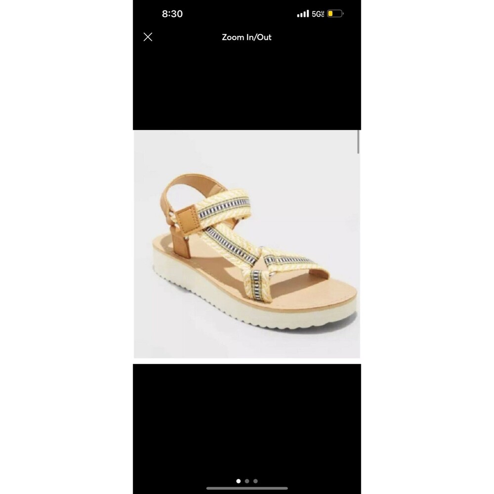 Womens Universal Thread Angie Sandals Black and yellow 8.5